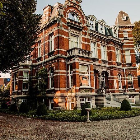 B&B 'T Kasteel & 'T Koetshuys Veurne Exteriör bild