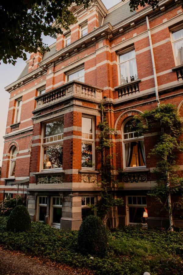 B&B 'T Kasteel & 'T Koetshuys Veurne Exteriör bild
