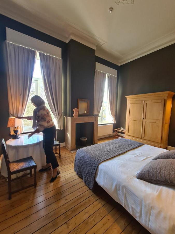 B&B 'T Kasteel & 'T Koetshuys Veurne Exteriör bild