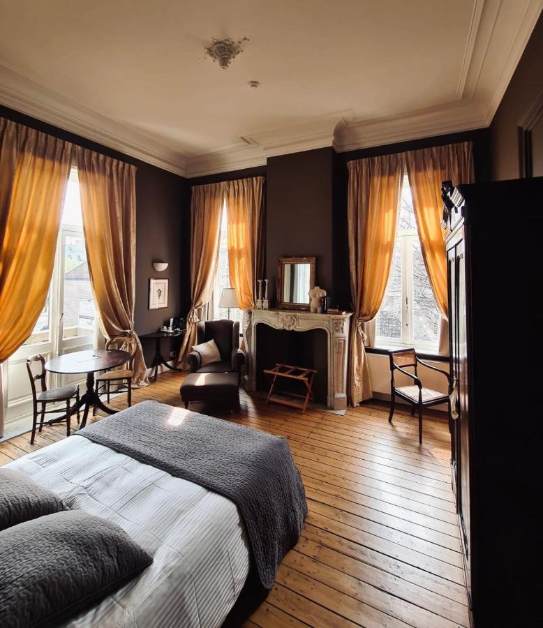 B&B 'T Kasteel & 'T Koetshuys Veurne Exteriör bild