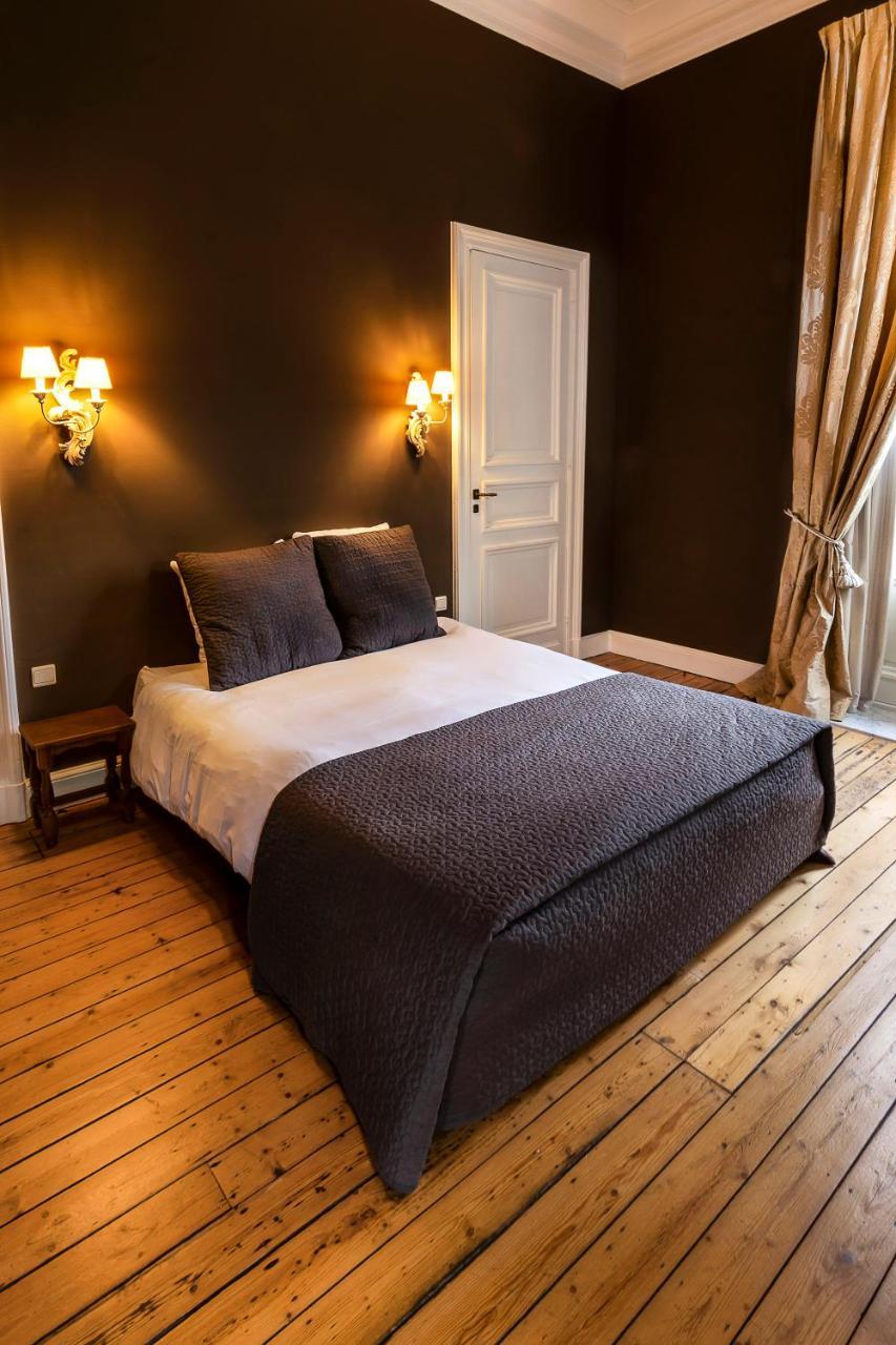 B&B 'T Kasteel & 'T Koetshuys Veurne Exteriör bild